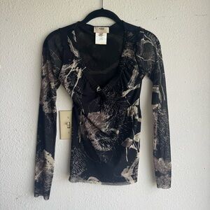 FUZZI LONG SLEEVE DUAL LAYER MESH, ABSTRACT PRINTED V-NECK TOP SIZE S